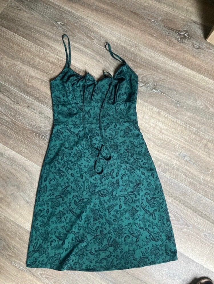 Groene paisley print mini jurk van SHEIN xs, Nieuw, Ophalen of Verzenden, Maat 34 (XS) of kleiner, Boven de knie