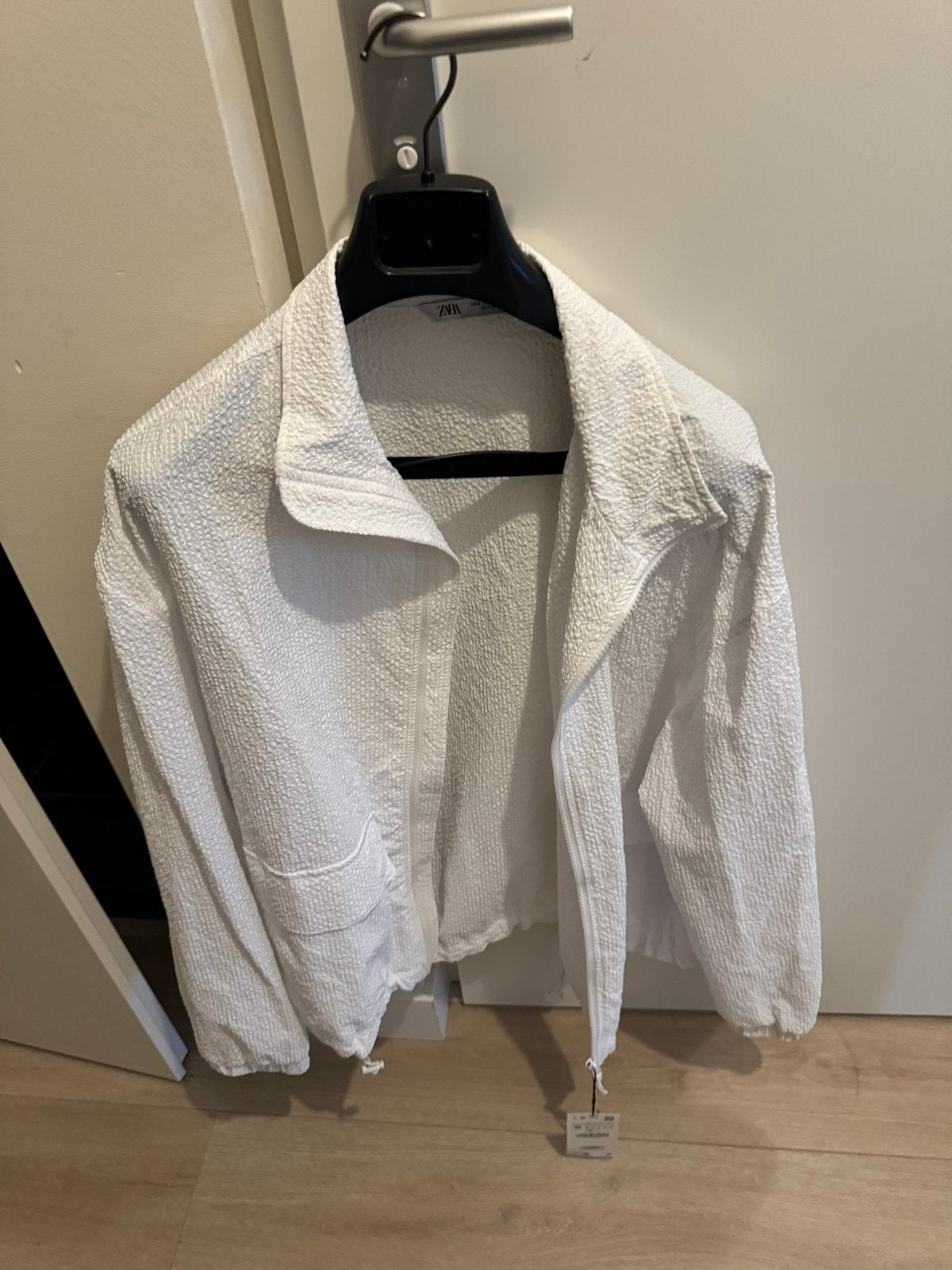 Zara Witte Jasje Maat M - Nieuw met kaartje, Ophalen of Verzenden, Nieuw, Maat 38/40 (M), Wit