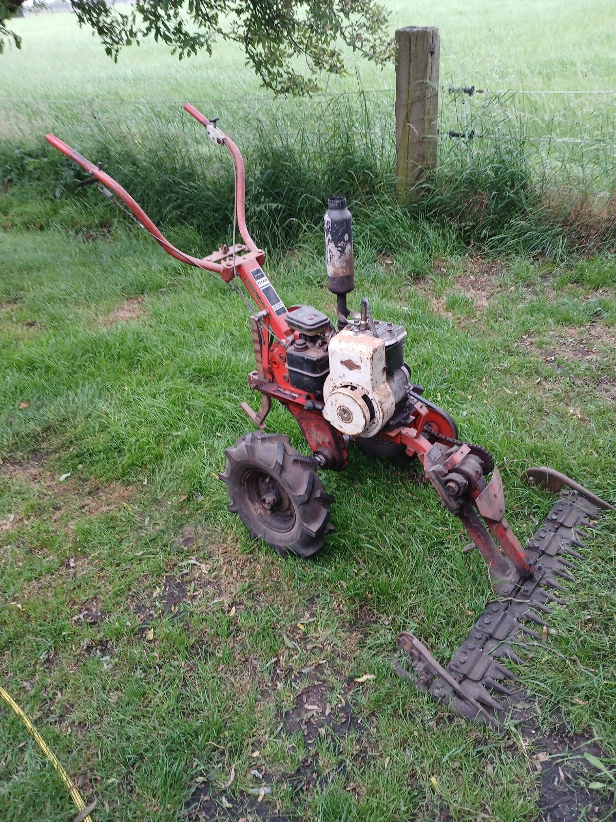 Maaibalk wolseley titan 2 wielige tuintrekker grasmaaier, Ophalen, Gebruikt