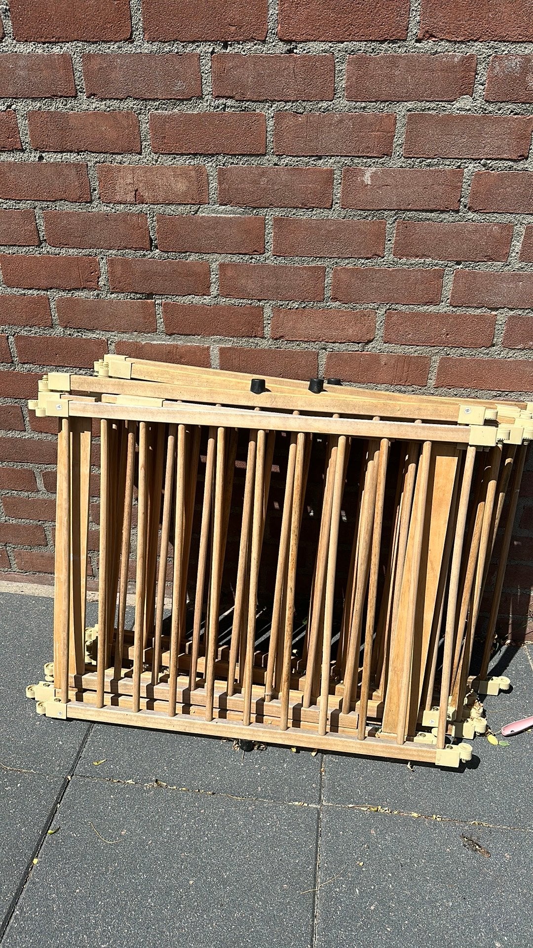 Hekje / grondbox, Ophalen, Zo goed als nieuw, Hout, 100 tot 115 cm
