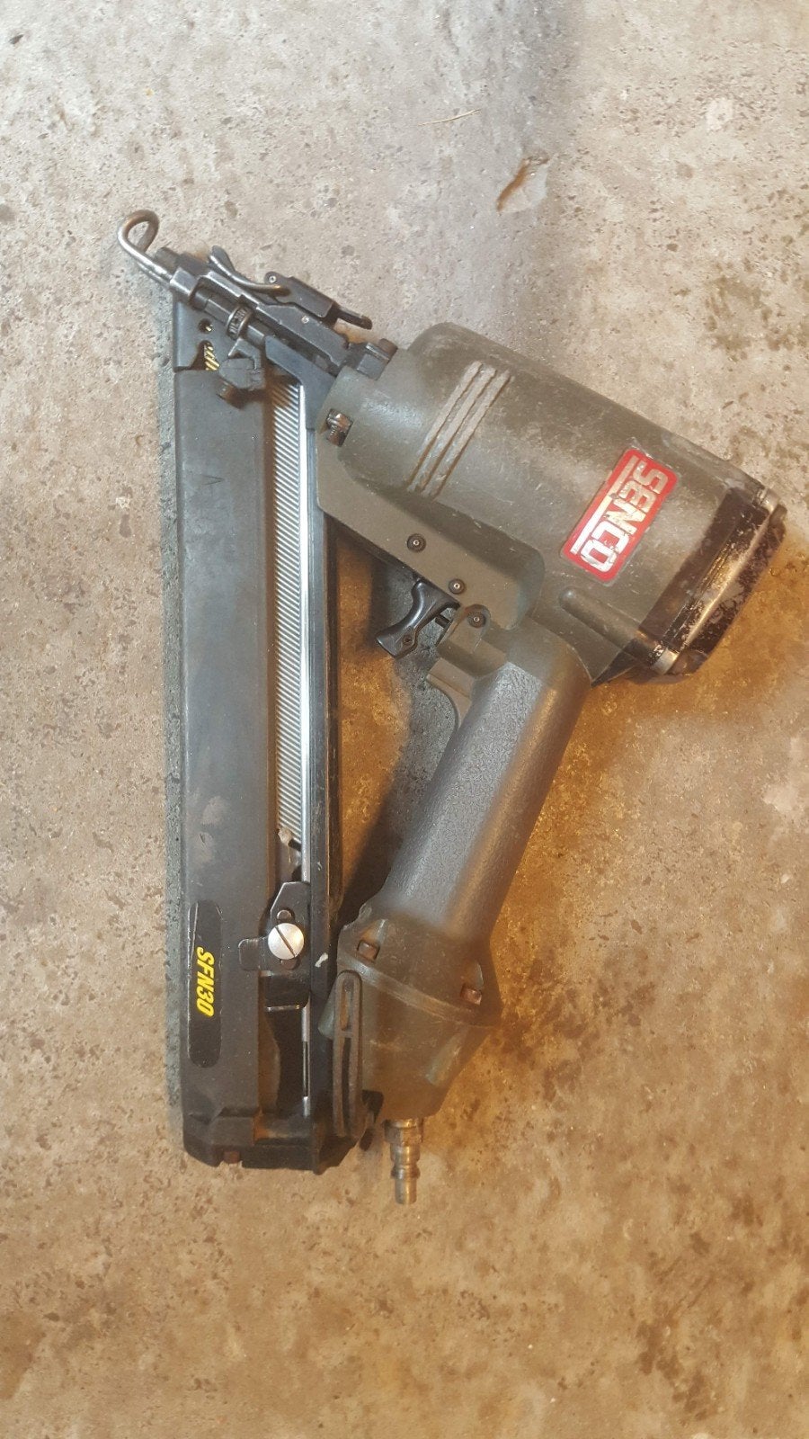 Senco SFK30 Pneumatische Spijkerpistool, Doe-het-zelf en Verbouw, Ophalen, Gebruikt