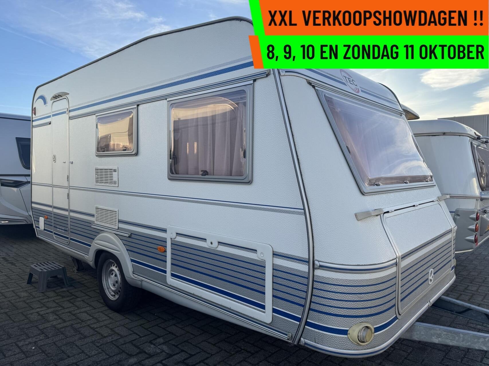 Tec TRAVEL KING 450, DWARSBED, TREINZIT, LUIFEL, TOILET, Serviceluik, T.E.C., Bedrijf, 750 - 1000 kg