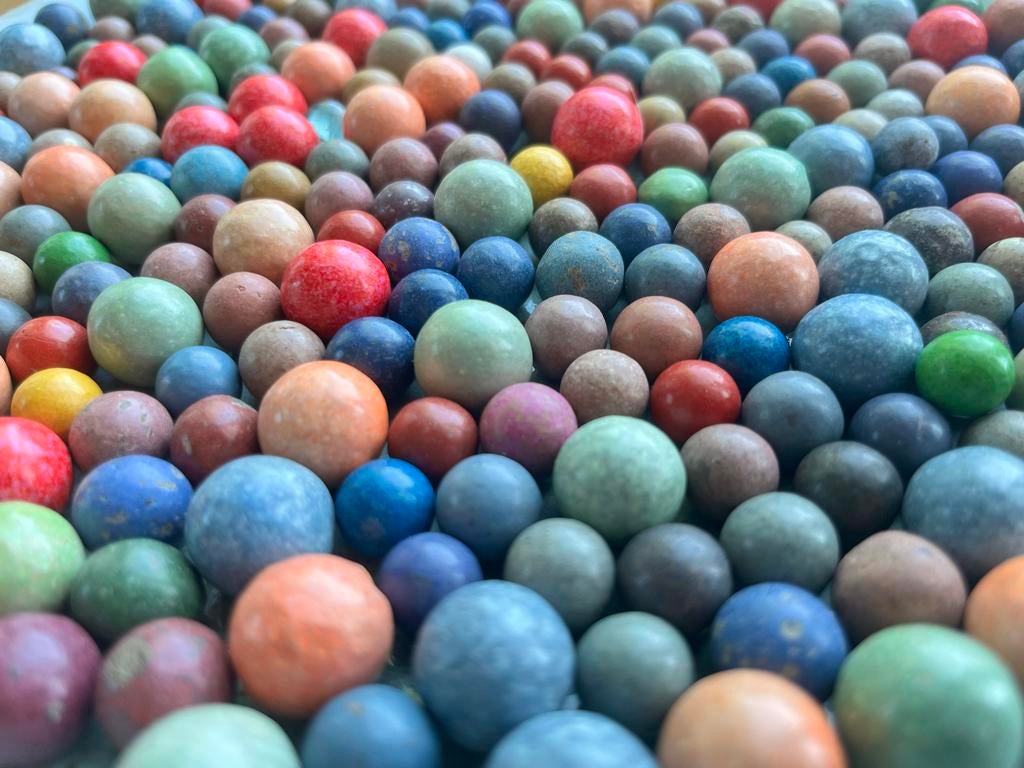 205 Antieke Kleiknikkers - Diverse Kleuren en Maten, Ophalen of Verzenden