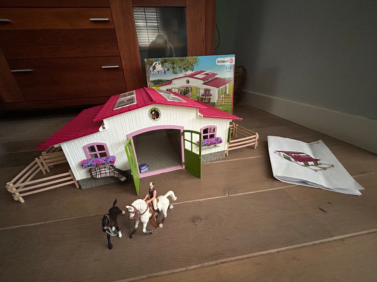 Schleich Horse Club Manege met Amazone en Ruiter (42344), Ophalen of Verzenden, Gebruikt, Jongen of Meisje