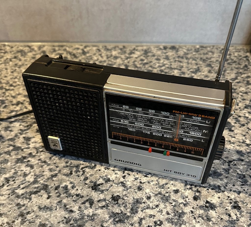 Grundig HIT-box 310 Transistor radio, Ophalen of Verzenden