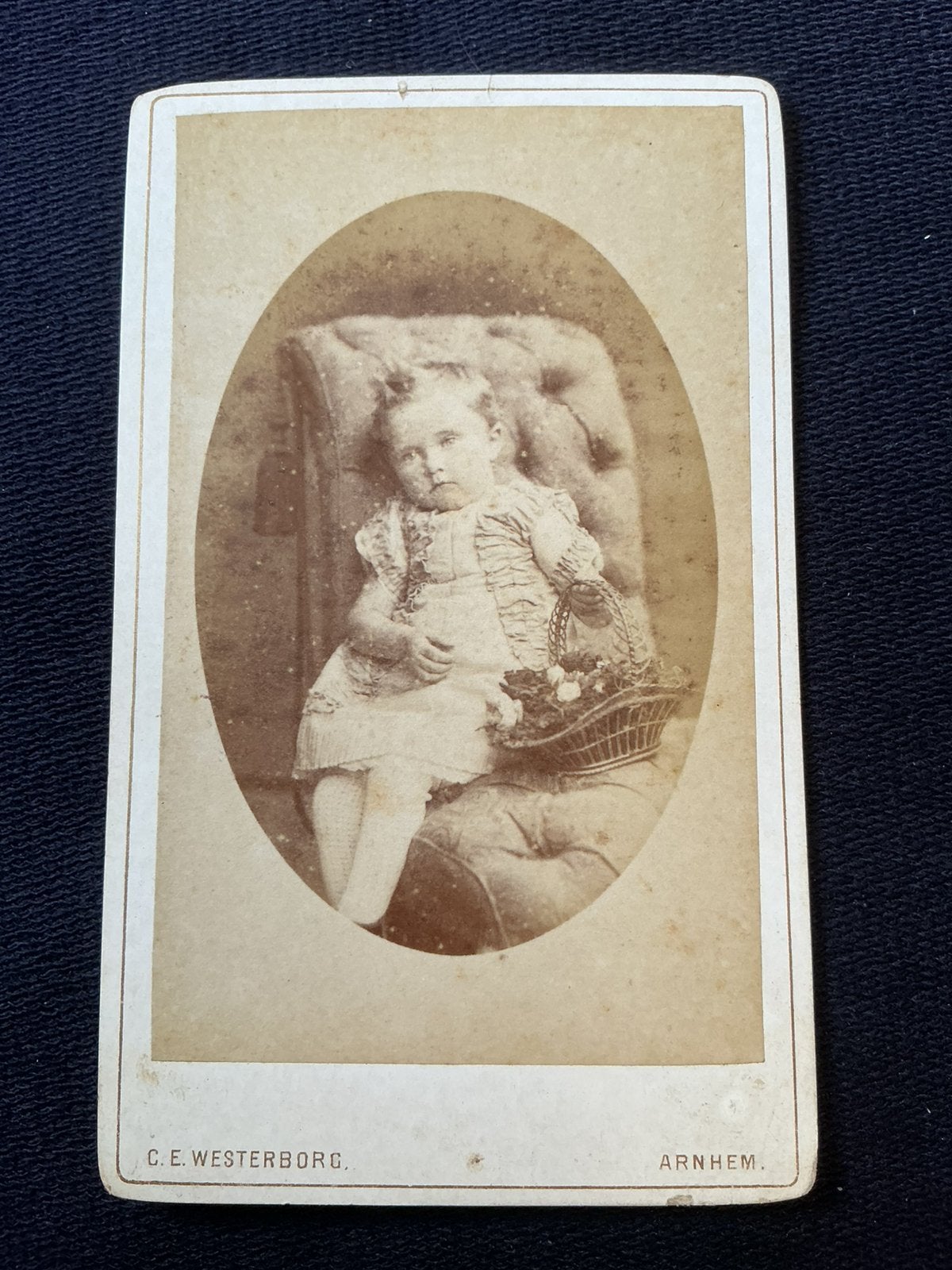 CDV, Kind, C.E. WESTERBORG, ARNHEM, Carte de Visite + Naam, Gebruikt, Foto, Ophalen of Verzenden, Voor 1940