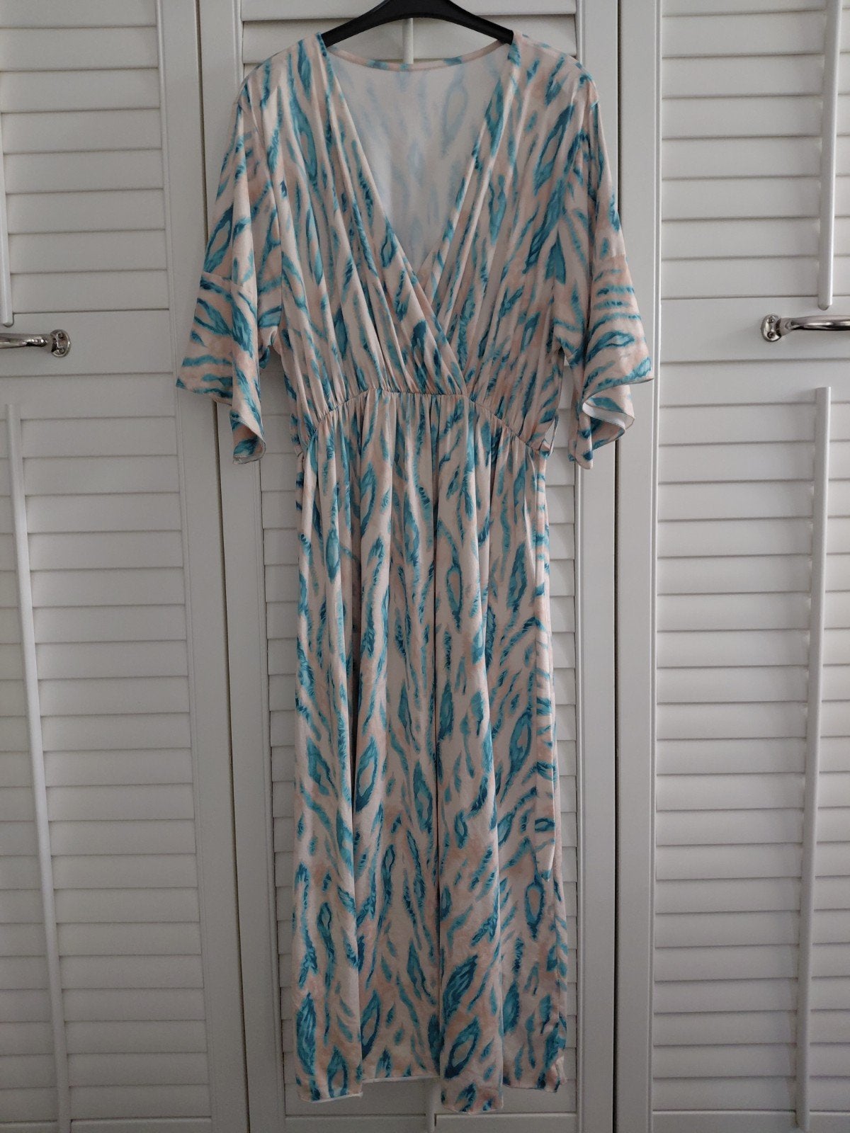 Zomerse wikkeljurk met print, Beige, Maat 42/44 (L), Ophalen of Verzenden, Zo goed als nieuw