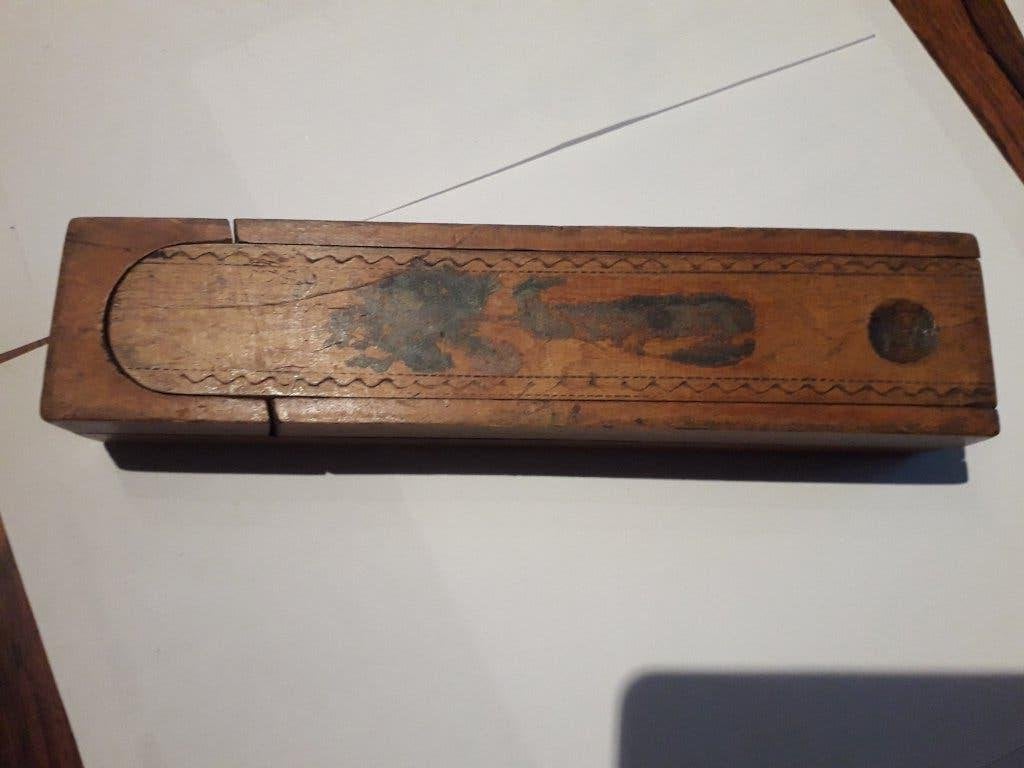 ANTIEKE HOUTEN PENNENBAK in GOEDE STAAT vaste prijs 7,50 E, Ophalen of Verzenden, Gebruikt, Overige typen, Overige merken