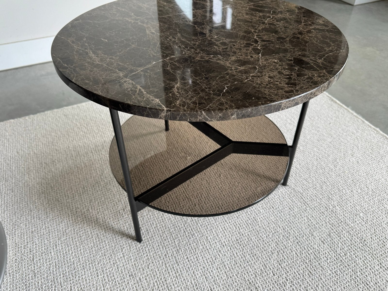 Leolux Tampa Round bruin marmer