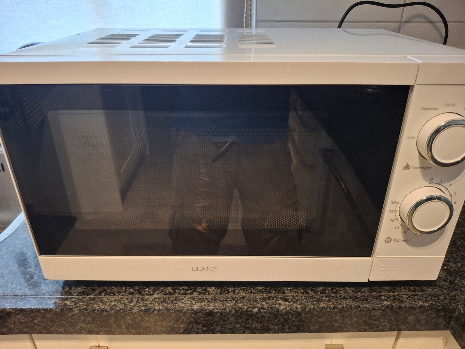 Blokker Magnetron BL-95001 - Zo goed als nieuw, Witgoed en Apparatuur, Magnetrons, Zo goed als nieuw, Vrijstaand, Magnetron, Minder dan 45 cm
