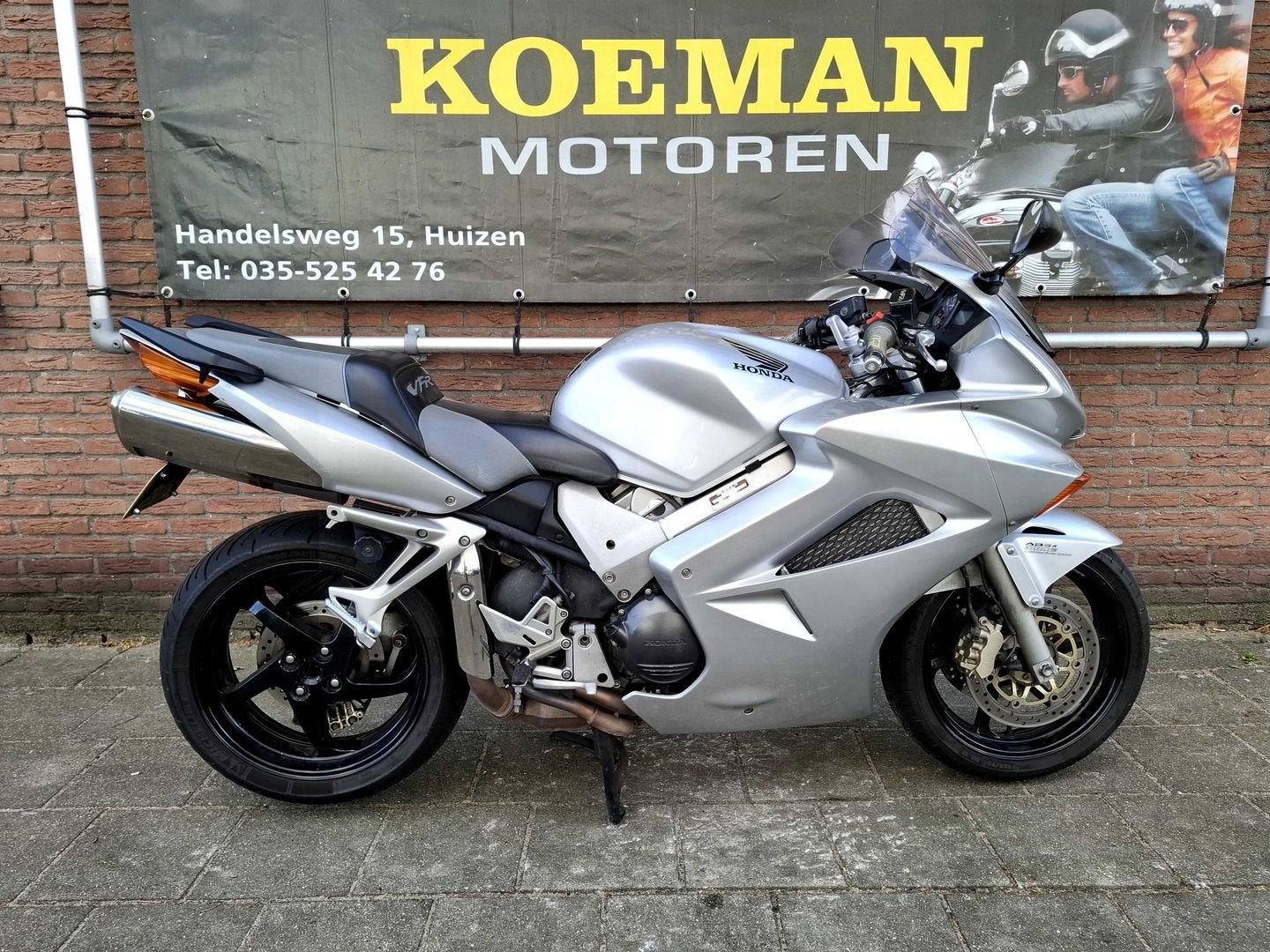 HONDA VFR 800 FI VTEC (2002) VFR800 Top VFR800F, 782 cc, HONDA, 4 cilinders, Motorrijbewijs A