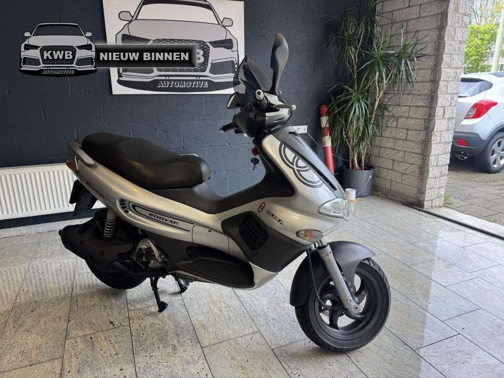 Gilera motorscooter Runner 200 VXR Origineel Nieuwstaat, 198 cc, Kwbautomotive@outlook.com, Bedrijf, Overig