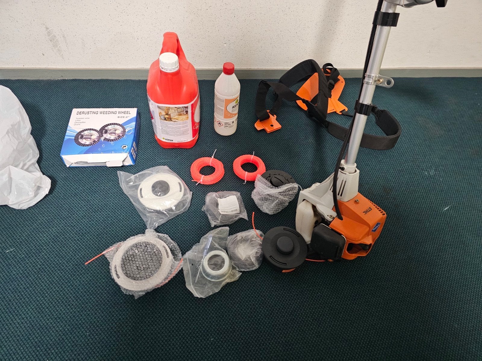 stihl FS 80 bosmaaier gras trimmer zgs  met alles er bj 2022, Ophalen, Zo goed als nieuw, 10 tot 30 cm, Stihl