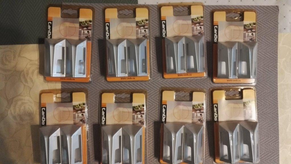 Verschillende hoekstuk-Eindstuk voor MDF plinten.Kleur-Grijs, Nieuw, Minder dan 10 m², Grijs, Postbus 300, 7300 AH Apeldoorn