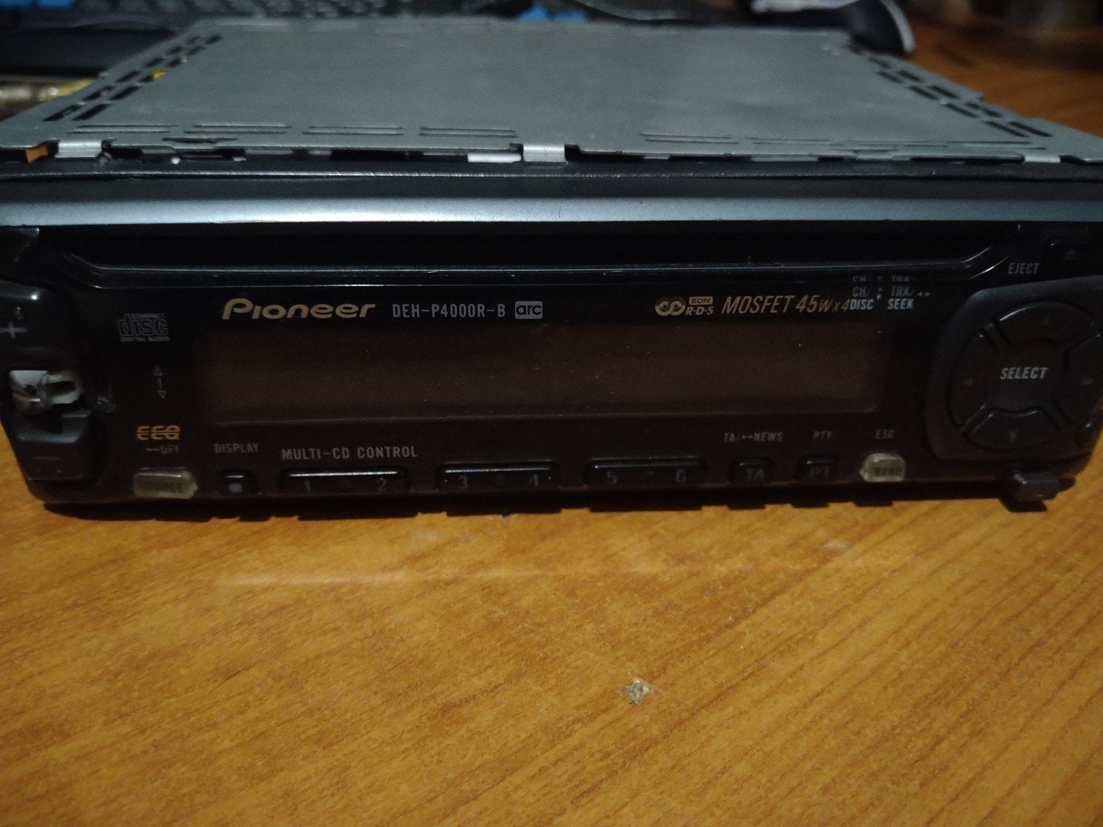 Pioneer DEH-P4000R-B arc mogelijk stuk, Auto diversen, Autoradio's, Ophalen of Verzenden, Gebruikt