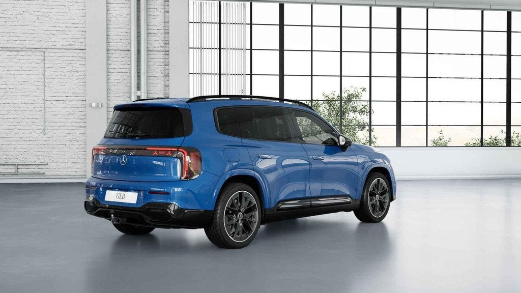 Mercedes-Benz GLB 250+ Business Solution AMG 7p. 85.5 kWh |, Auto's, Mercedes-Benz, Achterwielaandrijving, Zwart, 607 km, Blauw