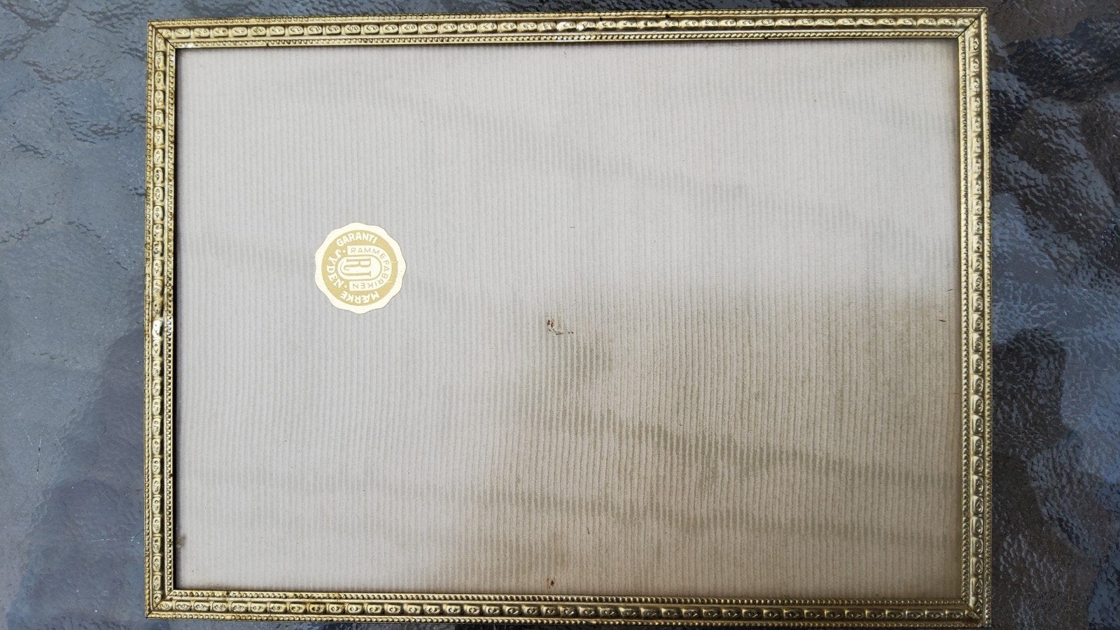 Oude retro goud kleurig fotolijstje gemerkt Jyden mat glas., Ophalen of Verzenden