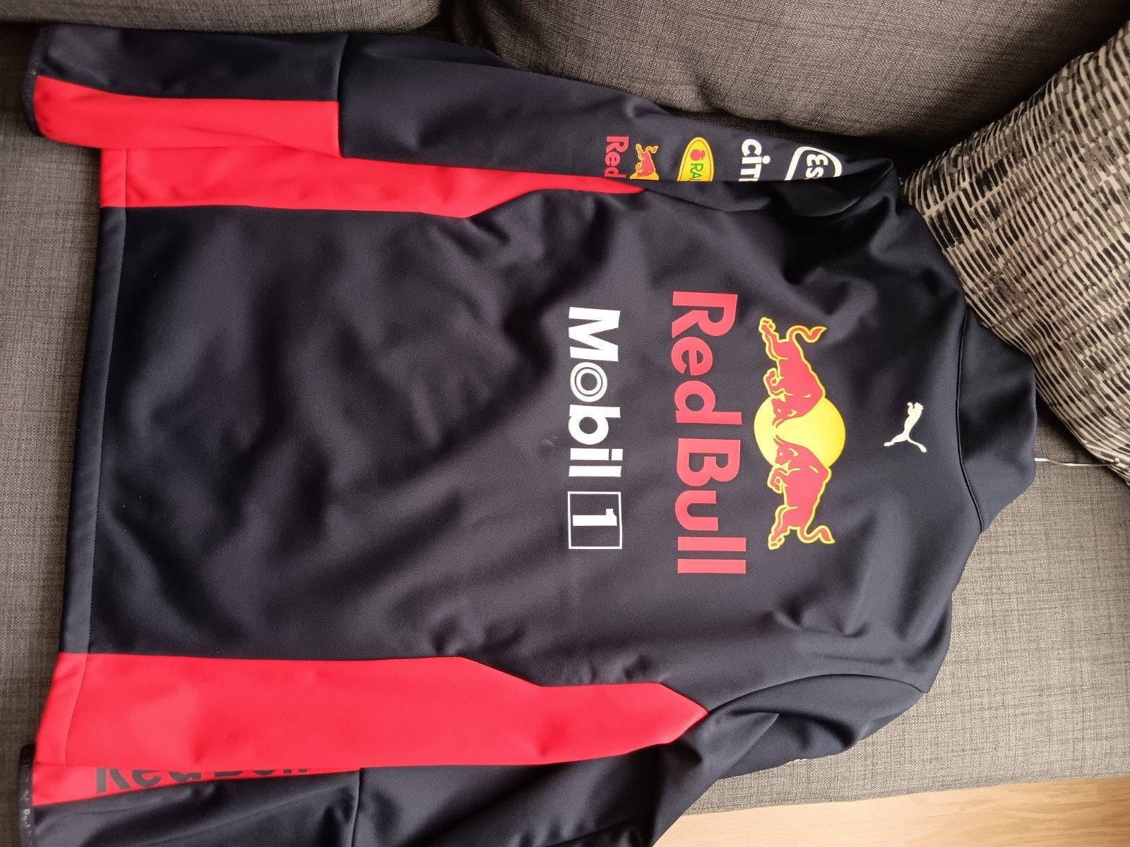 Red Bull Racing Puma Softshell Jas - Maat M, Puma, Maat 48/50 (M), Zwart, Ophalen of Verzenden