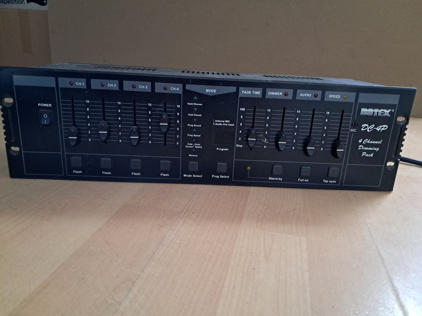 Botex DC-4P 4-kanaals dimming pack, Ophalen of Verzenden, Gebruikt, Licht, Geluidgestuurd