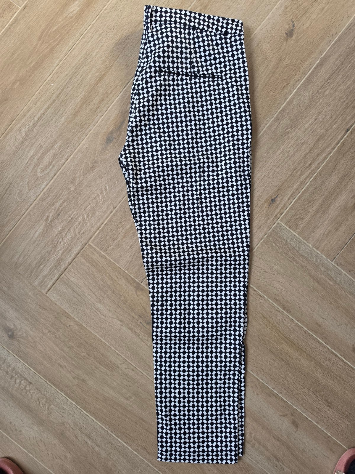 H&m nette broek pantalon maat 42 nieuw! Met print

Zie o, Ophalen of Verzenden, Nieuw, Maat 42/44 (L)