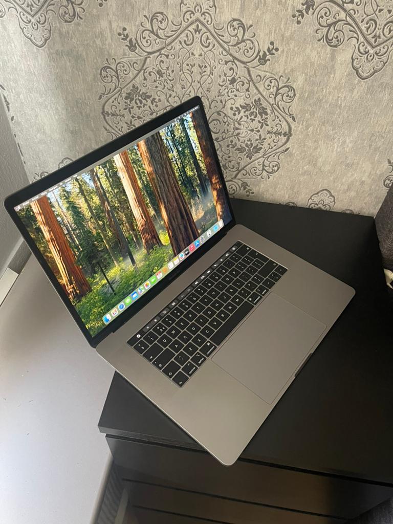 MacBook Pro 15” (2018) – i7, 16GB RAM, 256GB SSD, Computers en Software, Apple Macbooks, MacBook Pro, 2 tot 3 Ghz, 15 inch, Ophalen of Verzenden