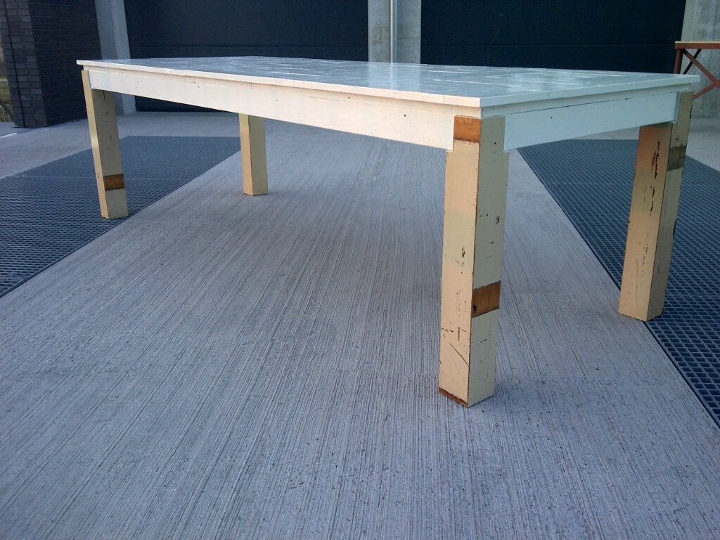 Lange eettafel, robuust, mozaïek, duurzaam, wit 270 lang, 200 cm of meer, Zo goed als nieuw, Rechthoekig, 50 tot 100 cm