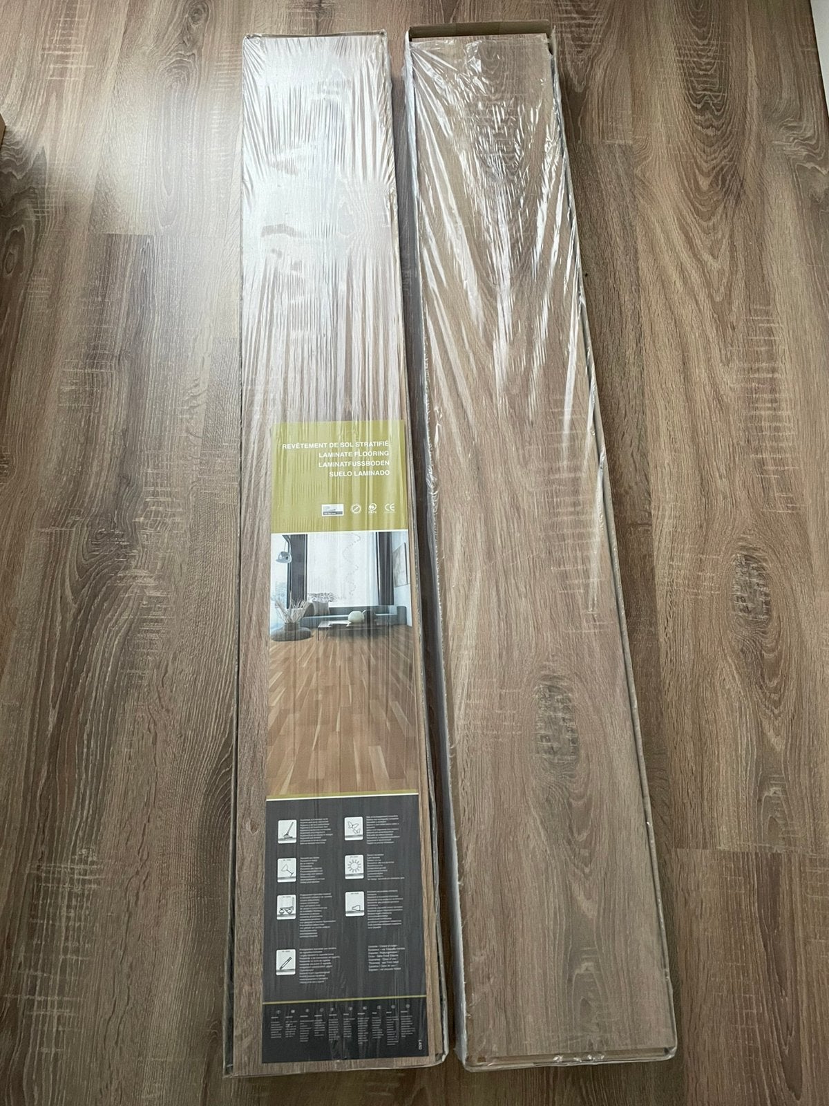 Laminaat eiken kleur - 2 verpakkingen - ongebruikt, Ophalen, 50 tot 150 cm, Nieuw, 10 m² of meer