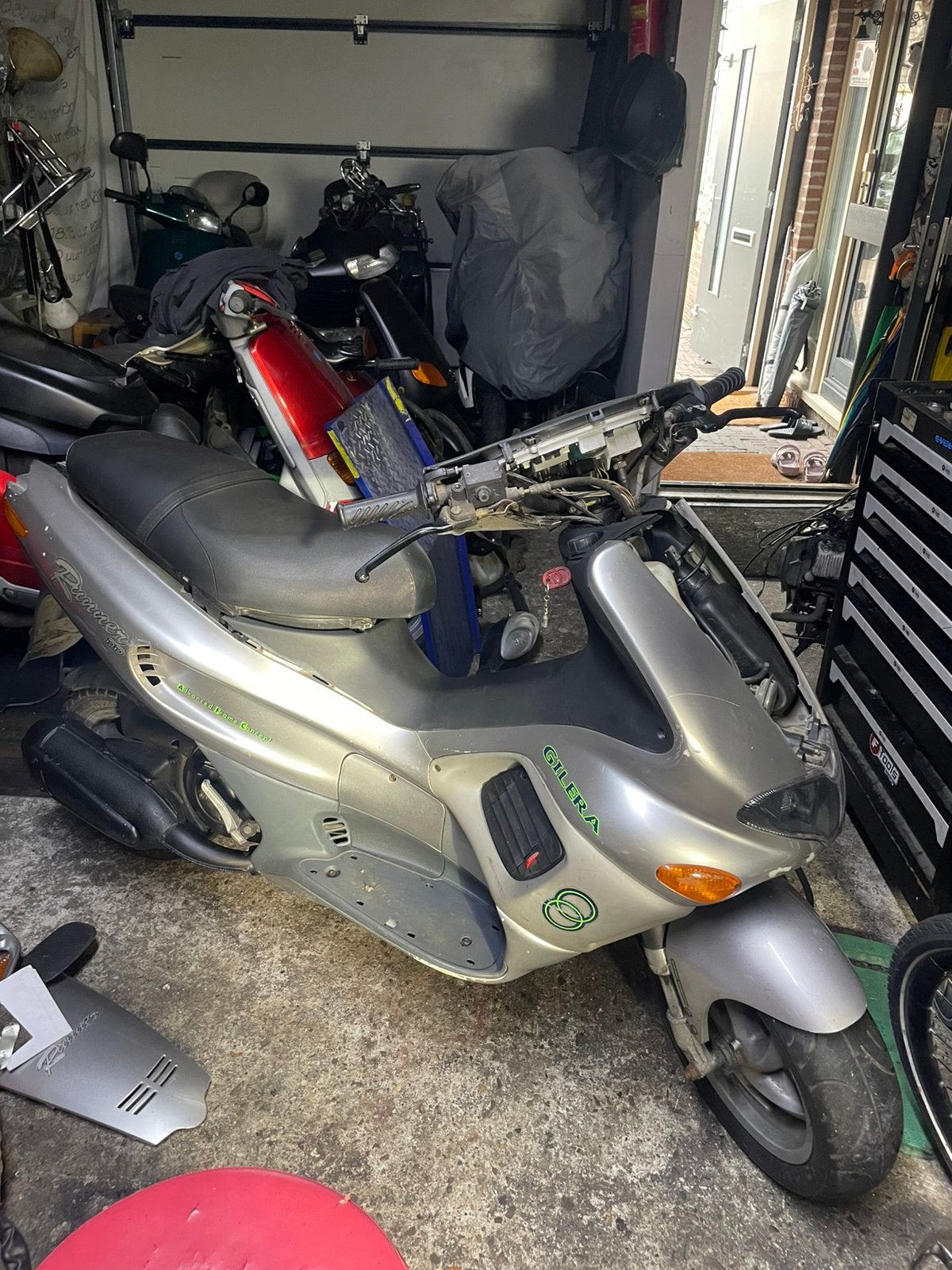 Gilera runner 150cc, Motoren, Ophalen
