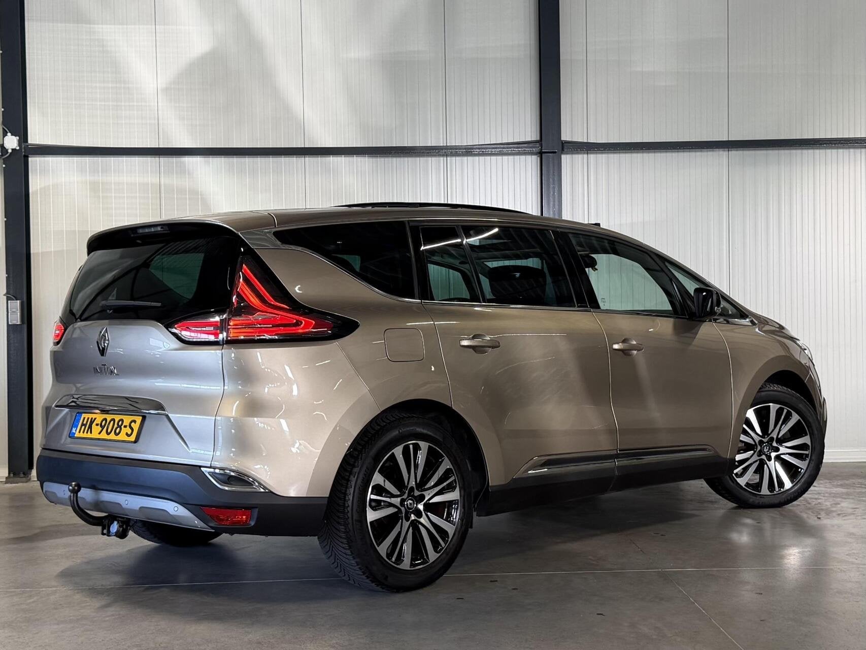 Renault Espace 1.6 TCe Initiale Paris 7p. Trekhaak Camera, 1618 cc, Gebruikt, Euro 6, 4 cilinders