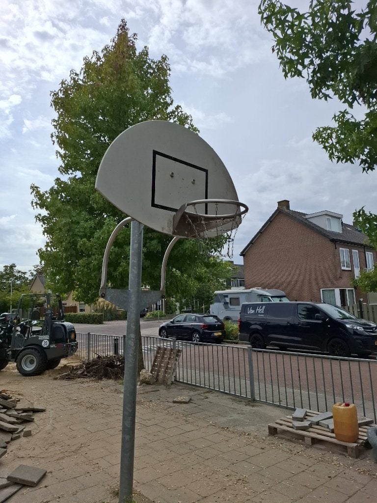 basketbalpalen 2 stuks, Ophalen, Gebruikt, Ring, Bord of Paal
