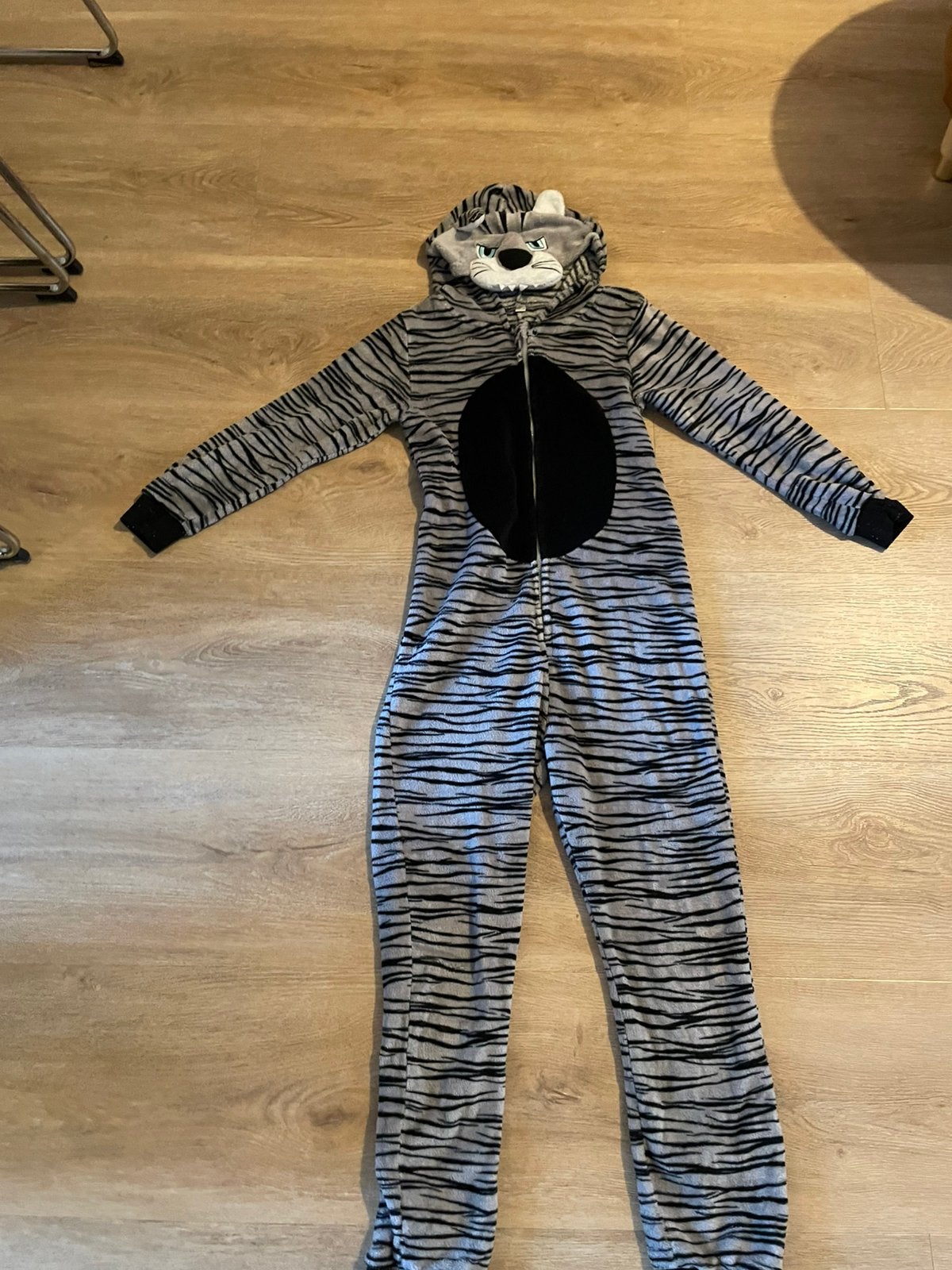 Katten/tijger onesie, Ophalen of Verzenden, Gebruikt, 146 t/m 152, Jongen of Meisje
