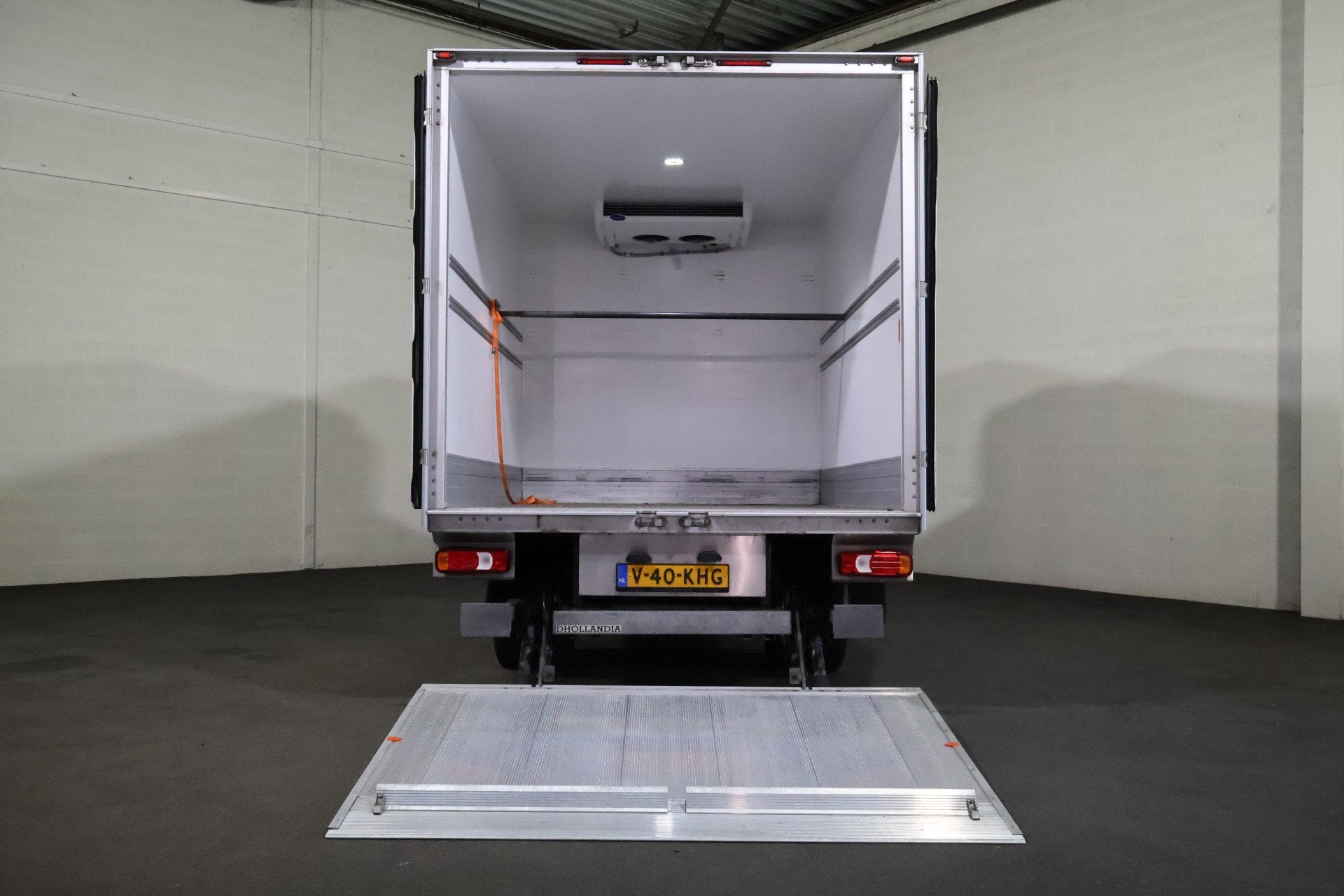 Iveco Daily 35C14 Automaat Koelwagen Bakwagen met Laadklep, Automaat, Gebruikt, Euro 6, Iveco