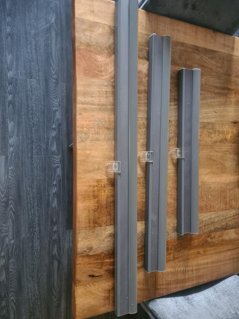 Mooie grijze plisségordijnen - 8 stuks, Gebruikt, 100 tot 150 cm, Ophalen of Verzenden, Modern, Plissé