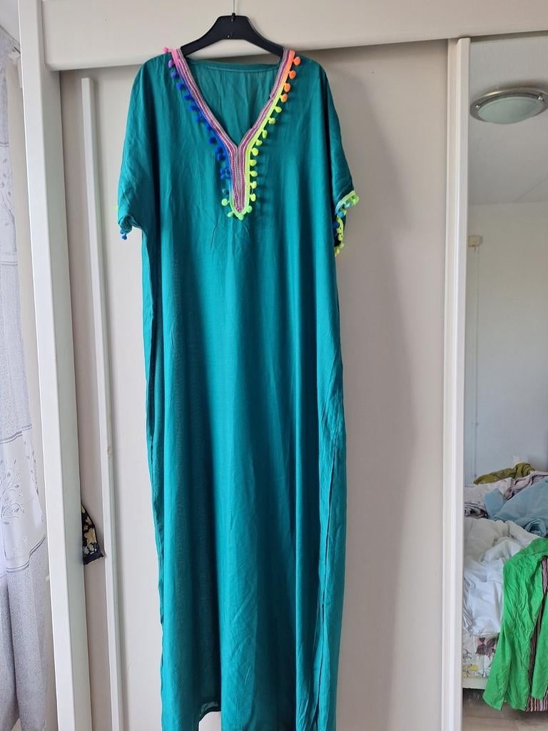 Turquoise Kaftan Jurk met Kleurrijke Pompons, Overige kleuren, Maat 42/44 (L), Ophalen of Verzenden, Onder de knie
