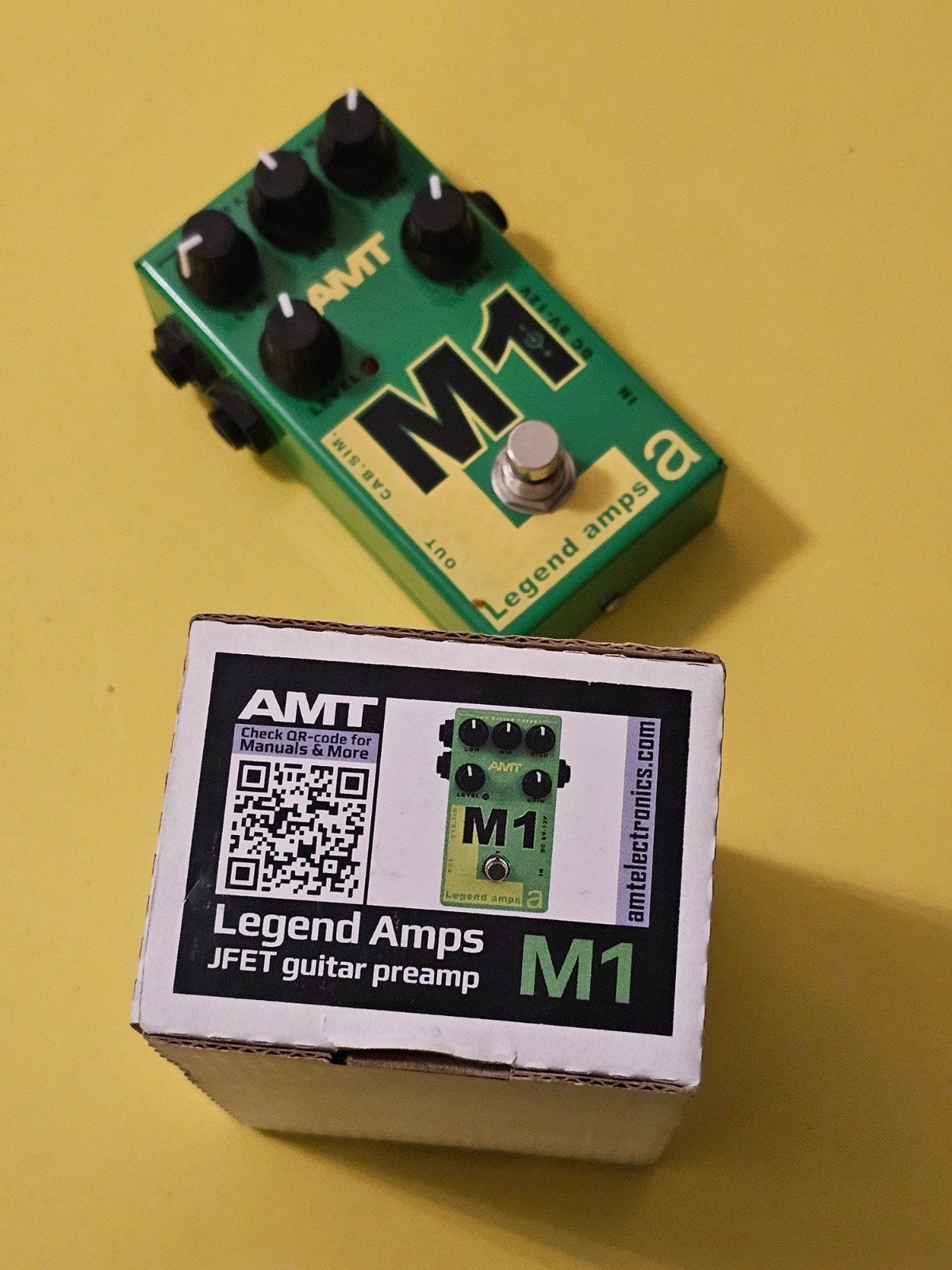 Foto 6 van AMT Electronics Legend Amps M1 JFET Gitaar Preamp