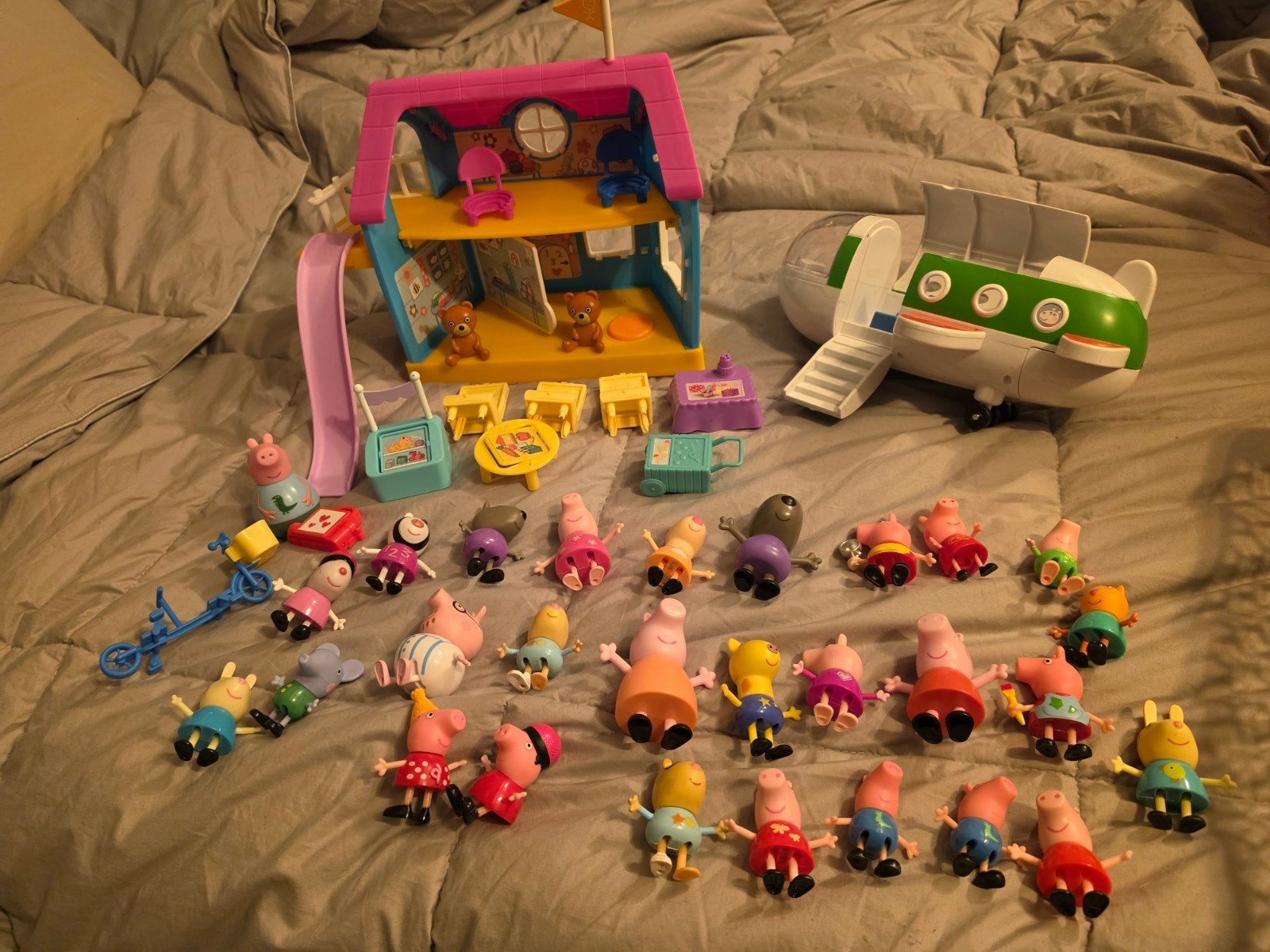 Grote Peppa Pig Speelset: Huis, Vliegtuig & Veel Figuren, Ophalen of Verzenden, Zo goed als nieuw, Jongen of Meisje