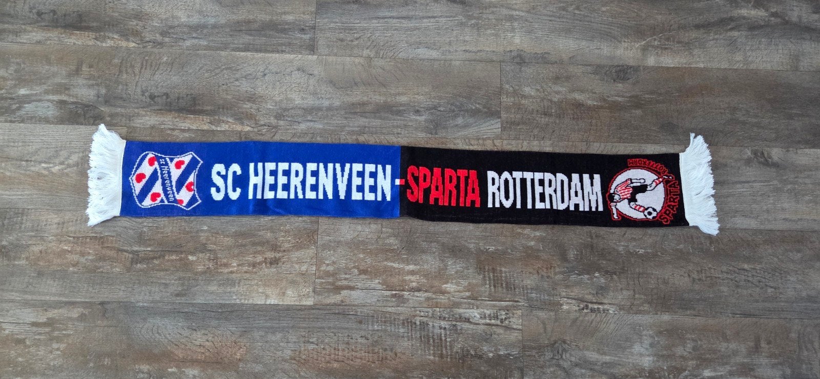Sjaal SC Heerenveen - Sparta Rotterdam, Ophalen of Verzenden, Zo goed als nieuw, Overige binnenlandse clubs, Vaantje of Sjaal