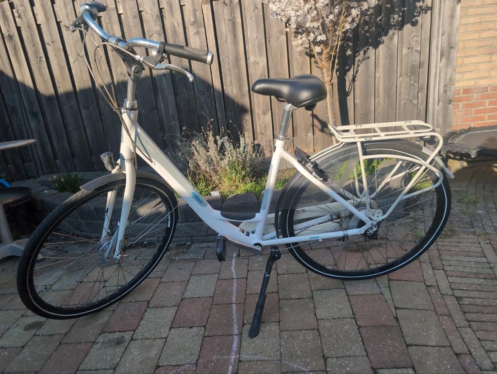 Giant ultimo fiets - Damesfiets - Wit - 28 inch, Ophalen, Versnellingen, Giant, 53 tot 56 cm