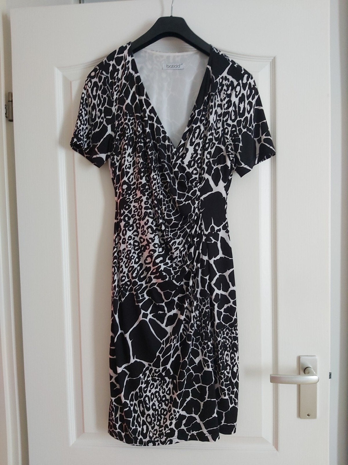 Wikkellook jurkje  38/40, Maat 38/40 (M), Zwart, Ophalen of Verzenden, Zo goed als nieuw
