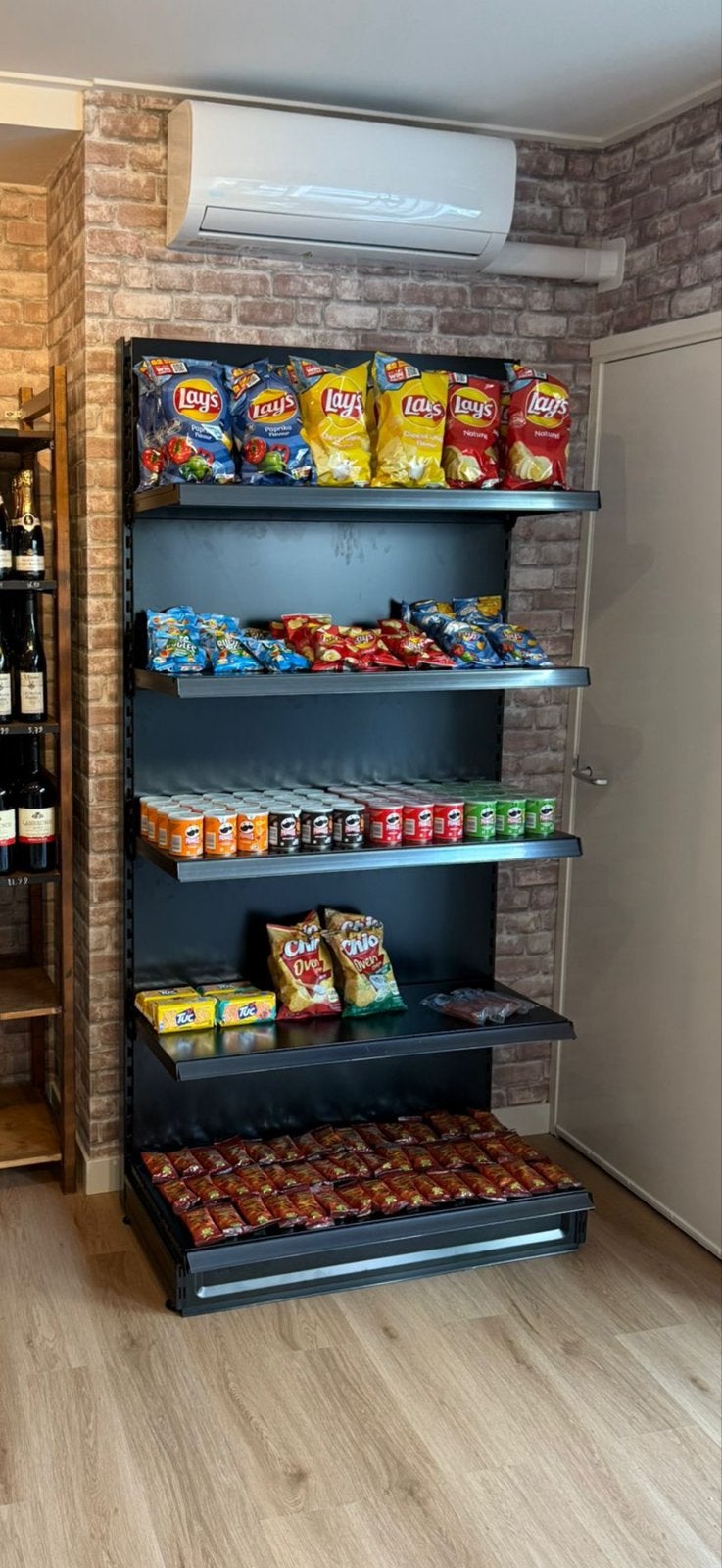 Wandstelling voor Winkel of Magazijn, Ophalen