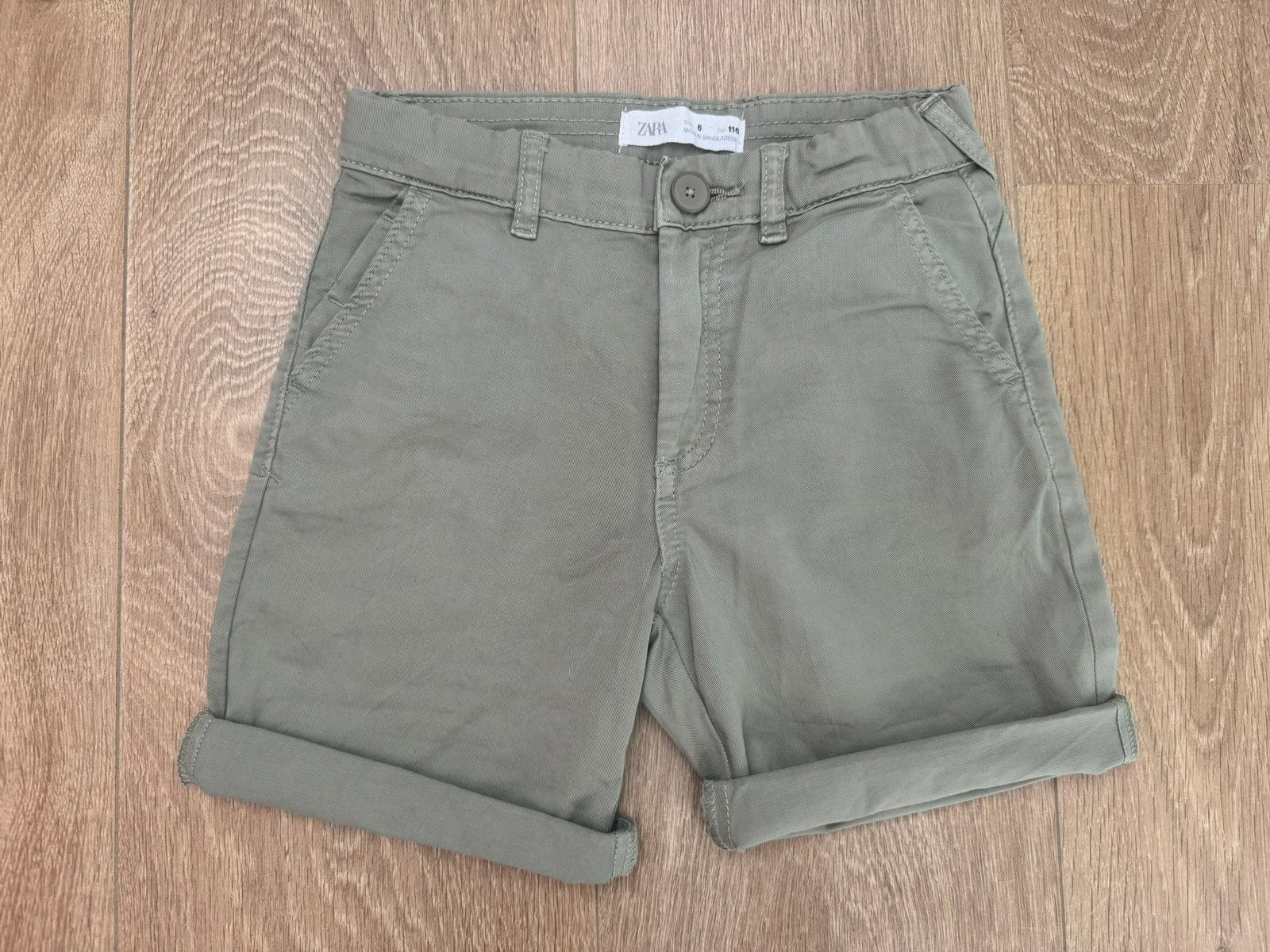 Zara korte broek lichtgroen maat 116, Ophalen of Verzenden, Gebruikt, Jongen, Broek