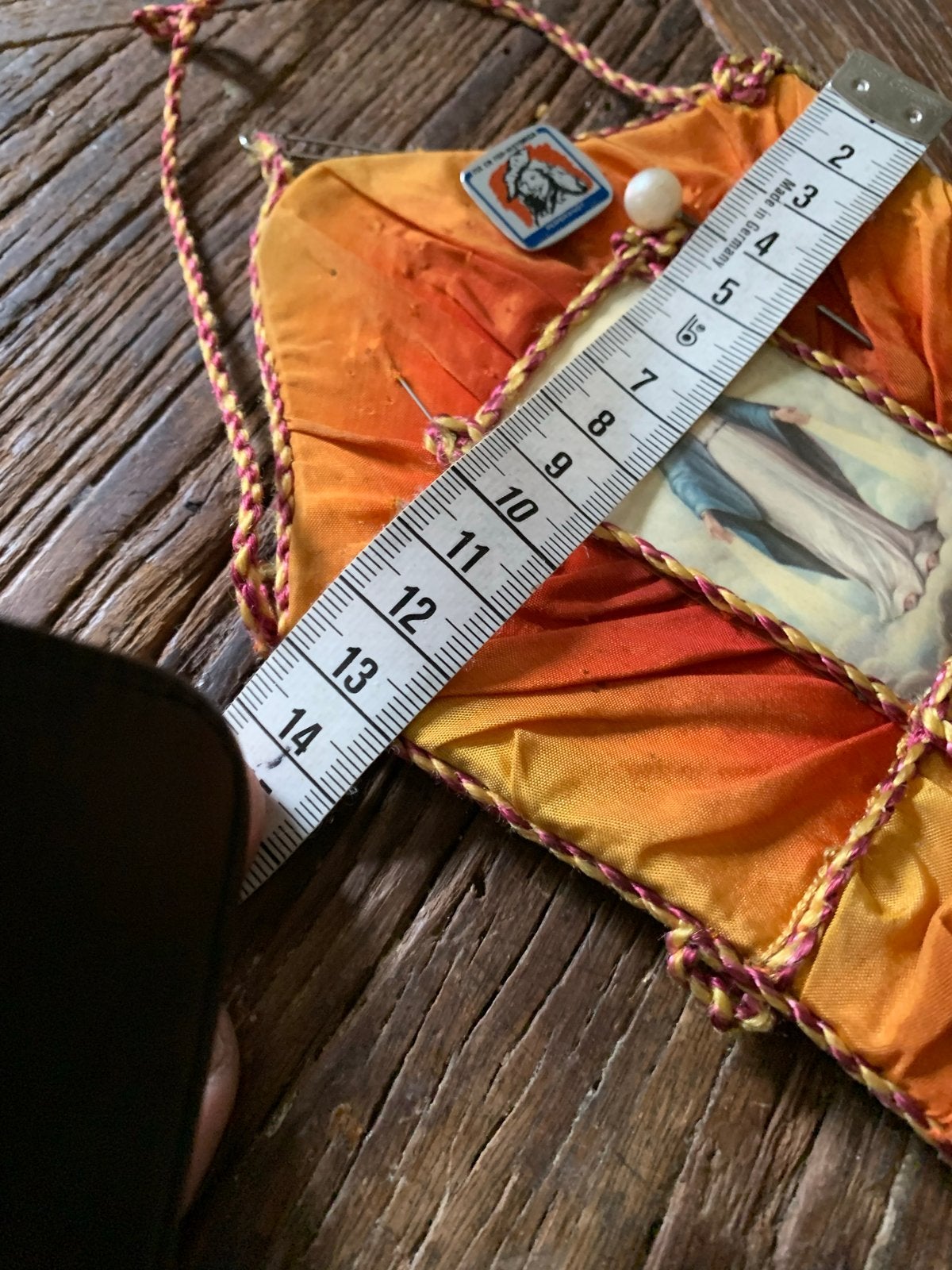 Brocante Speldenkussen met Religieus Tintje, Ophalen of Verzenden