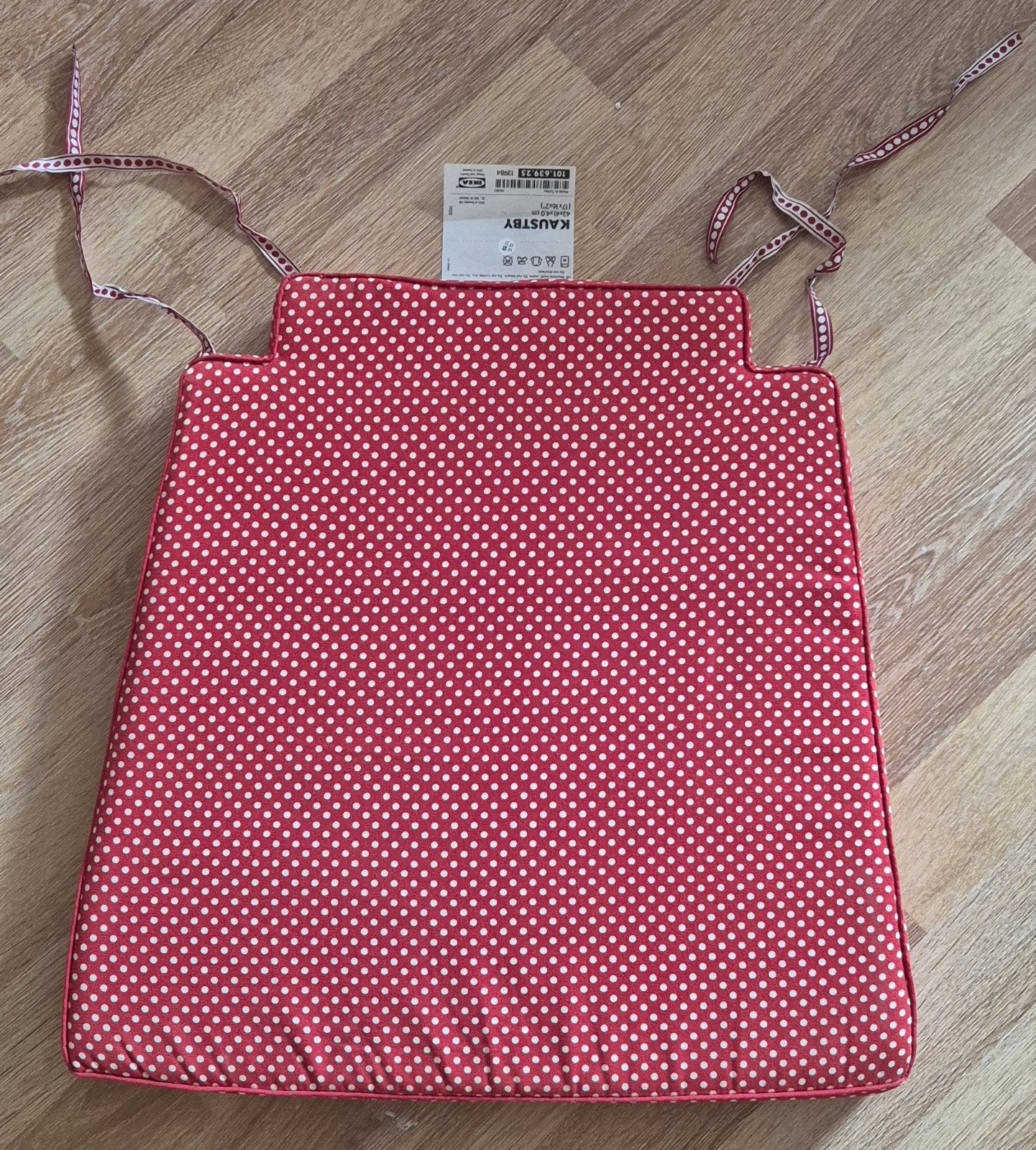 IKEA KAUSTBY Stoelkussen Rood/Wit, Ophalen, Modern, Speels, Zo goed als nieuw, Rood