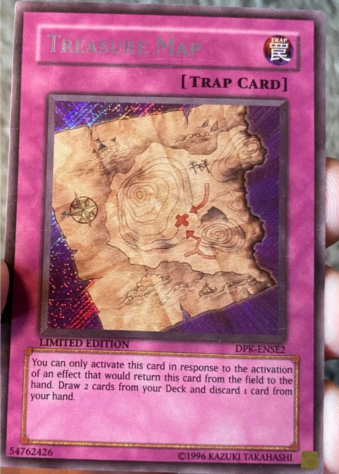 Yu-Gi-Oh! Faded Treasure Map DPK Old Duelist Promo !, Ophalen of Verzenden, Zo goed als nieuw, Losse kaart, Foil