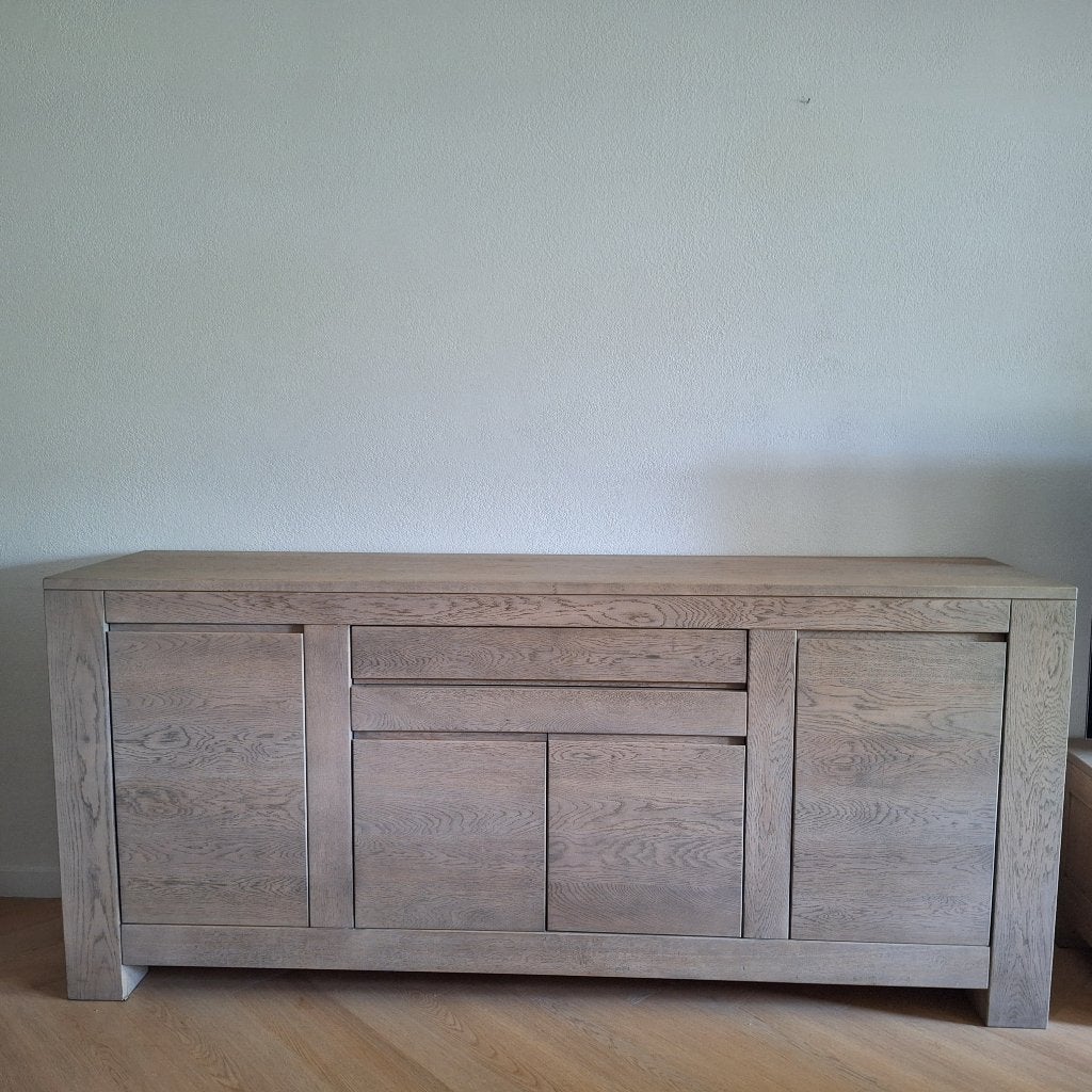 Dressoir, Ophalen, 150 tot 200 cm, Eikenhout, Met lade(s)