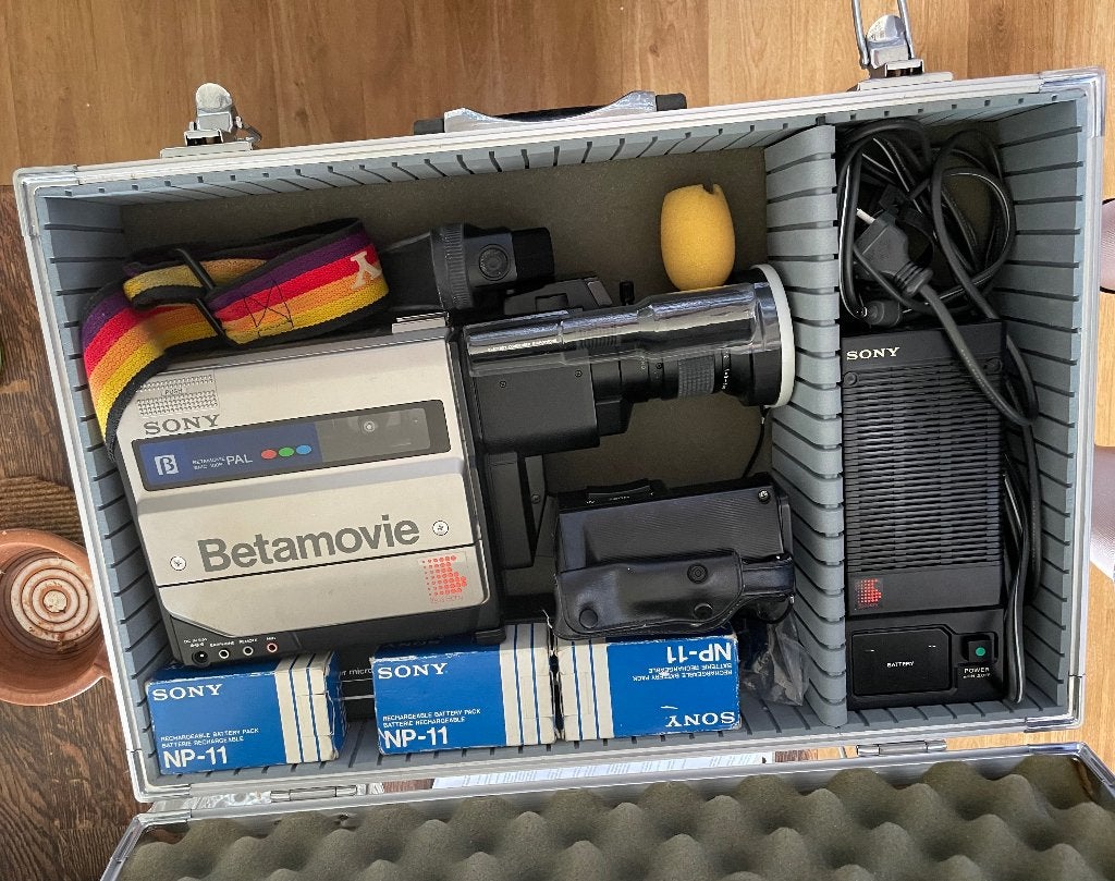 Betamovie BMC 100P PAL Sony Camera Set Koffer Accu Microfoon, Ophalen, Overige soorten, Camera