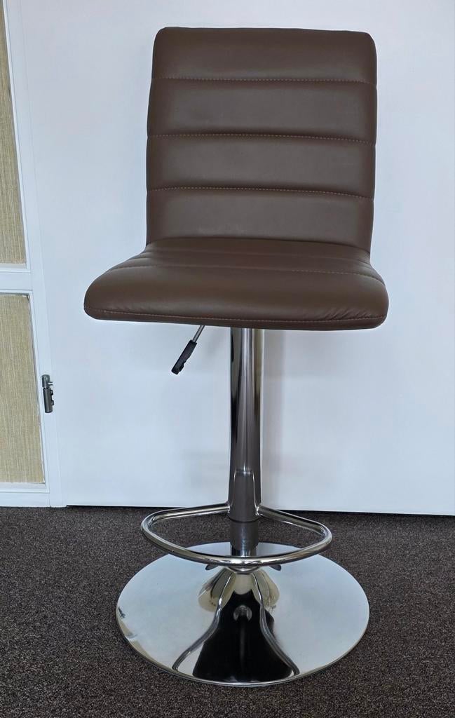 Taupe barkruk met verstelbare zithoogte en metalen poot, Ophalen, In hoogte verstelbaar, 60 tot 90 cm, Zo goed als nieuw