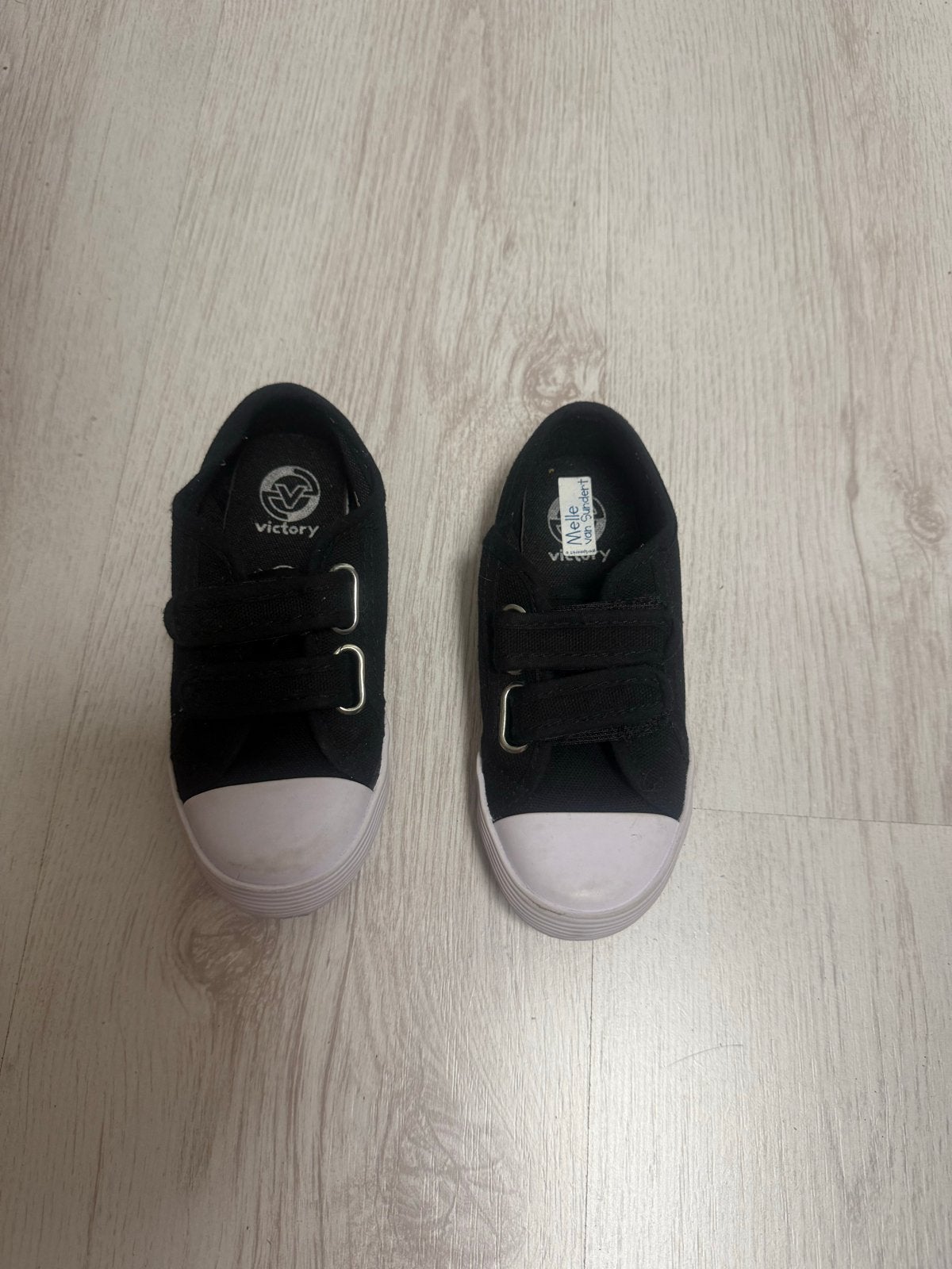 Victory sneakers / gymschoenen maat 28, Ophalen of Verzenden, Zo goed als nieuw, Jongen of Meisje, Schoenen