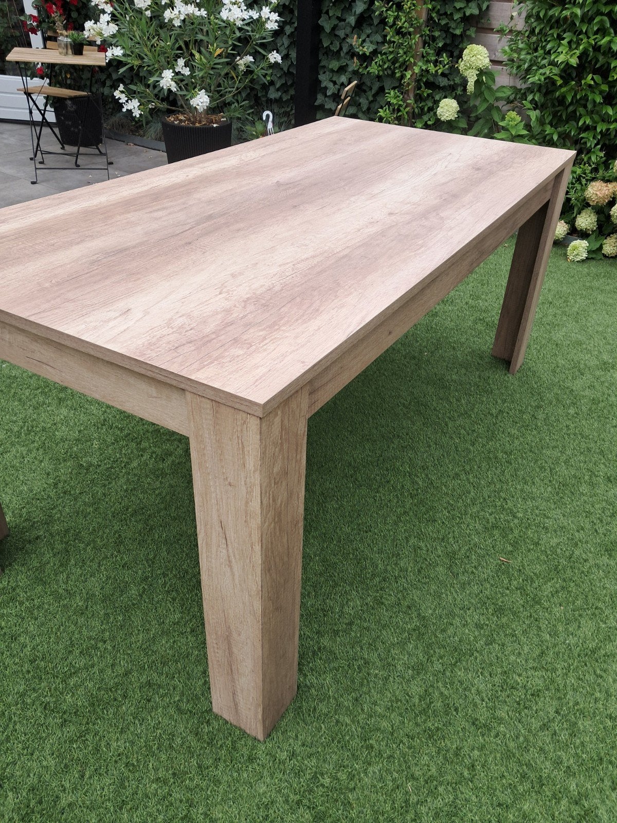 Eetafel voor binnen 4 tot 6 personen, Ophalen, Zo goed als nieuw, Rechthoekig, Overige materialen