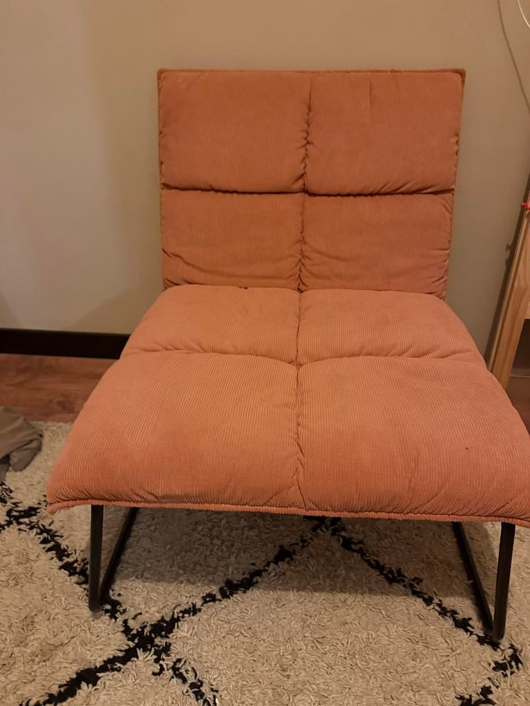 Comfortabele roze ribfluwelen vloerstoel, Huis en Inrichting, Banken | Sofa's en Chaises Longues, Ophalen, Zo goed als nieuw